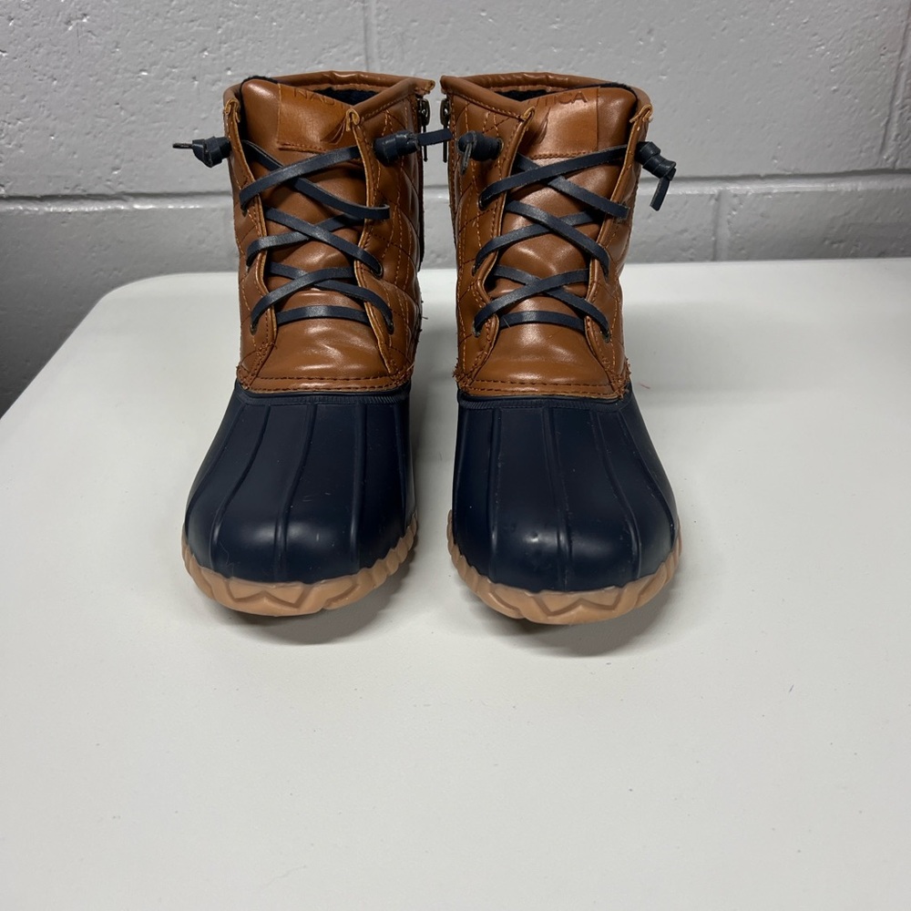 Nautica Brown and Black Quilted Boots